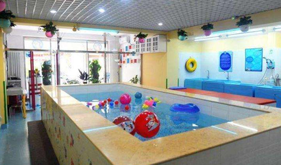 泳哇哇婴儿游泳馆