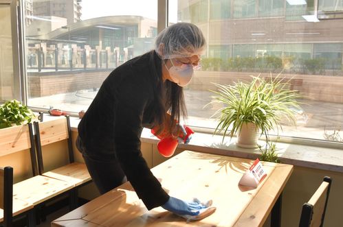 细节着手 暖心服务，青啤公司大厦与厦门月嫂服务共筑疫情防控安全堡垒